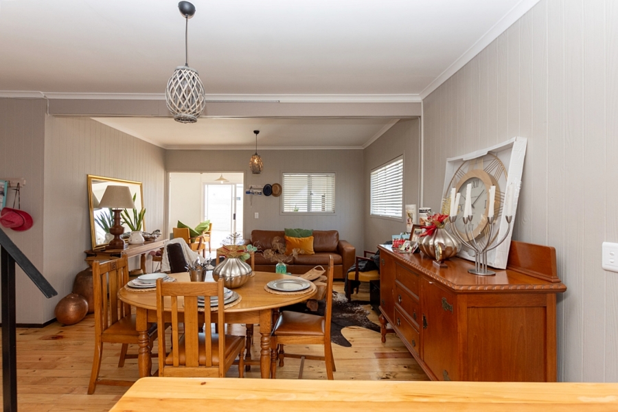 4 Bedroom Property for Sale in Britannia Bay Western Cape